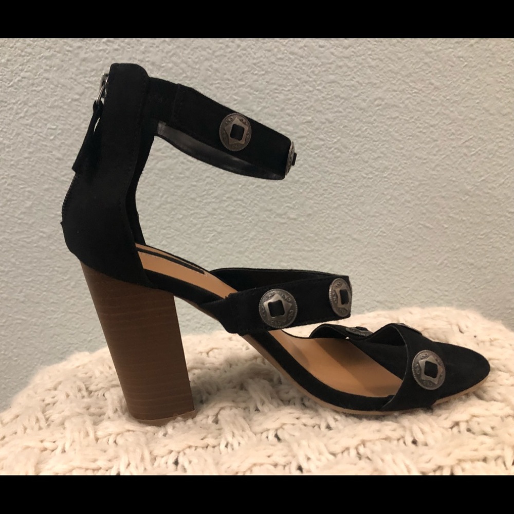 Thick heel, black strappy sandal with studs